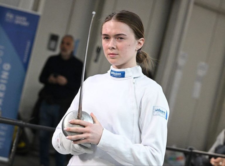 18-летняя шпажистка Анна Максименко завоевала «бронзу» на турнире Satellite FIE в Сплите