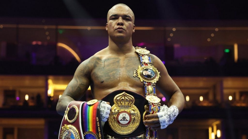 WBO розглядає Ітауму як можливого суперника Вордлі замість Усика