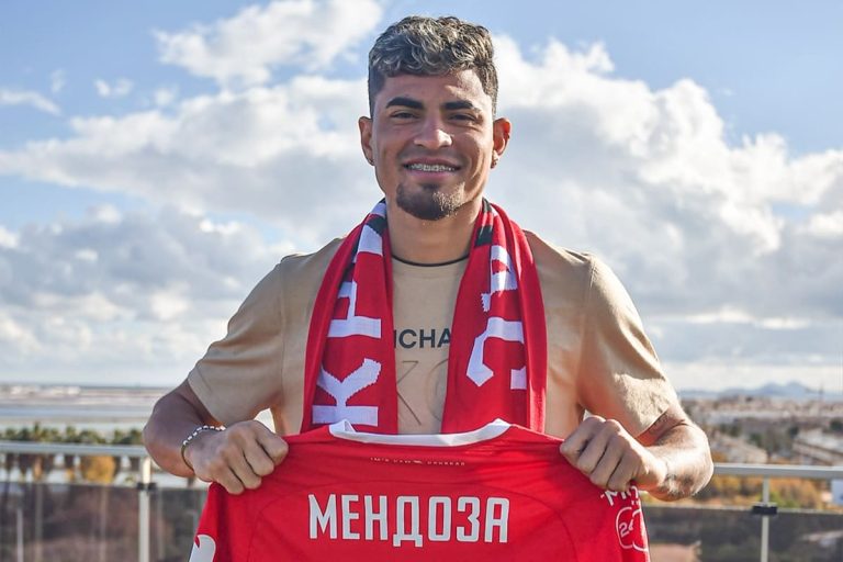 Півзахисник “Кривбасу” Глейкер Мендоса зіграє за збірну Венесуели проти Австралії та Канади