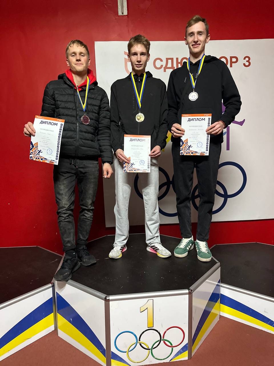 Кам'янські легкоатлети успішно виступили на чемпіонаті області