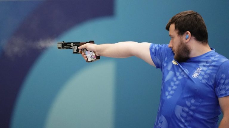 Павел Коростылев завоевал «бронзу» на ЧМ-2025 по пулевой стрельбе