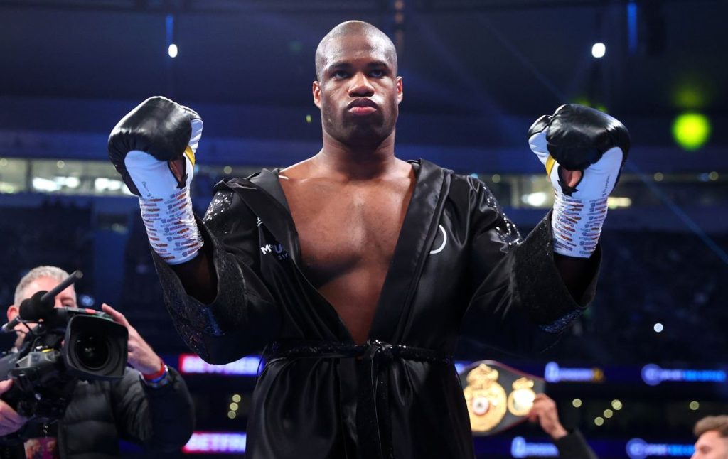 IBF оголосила торги за право організувати бій Дюбуа — Санчес