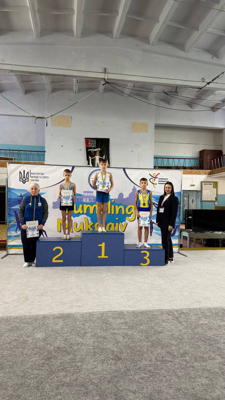 Кам'янчани - серед призерів всеукраїнських змагань зі стрибків на акробатичній доріжці