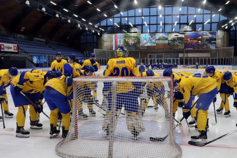 Збірна України U-20 з хокею з перемоги стартувала на молодіжному ЧС-2025