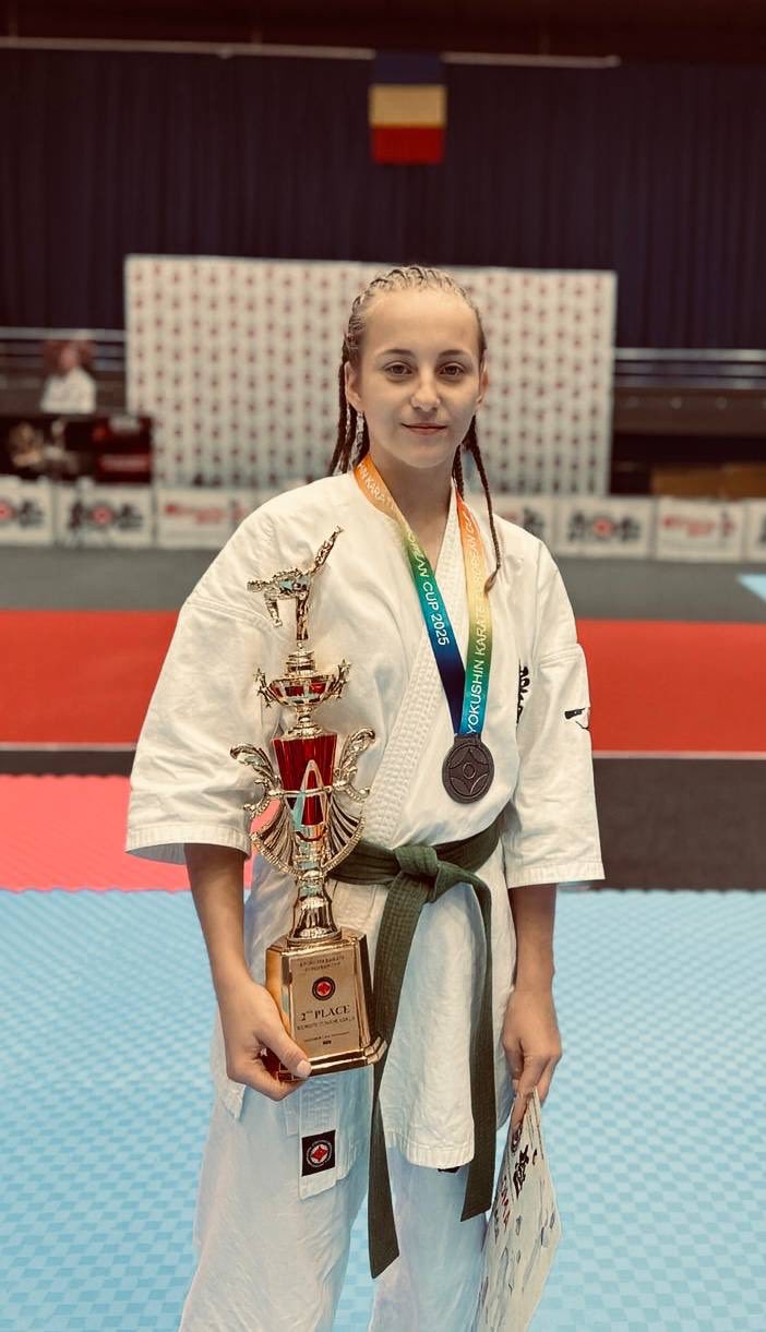 Кам'янчанка Софія Філіп’єва виборола срібну медаль Кубка Європи з кіокушин карате 1 Кам'янчанка Софія Філіп’єва виборола срібну медаль Кубка Європи з кіокушин карате