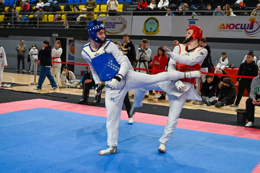Сила, техніка й характер: у Кам’янському відбувся Відкритий чемпіонат міста з тхеквондо