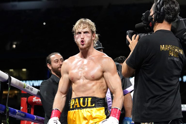 Логан Пол подписал многолетнее соглашение с WWE