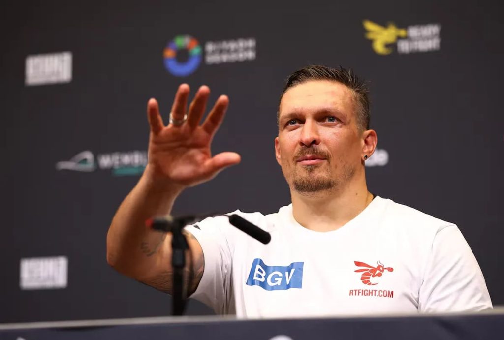 «Почему бы и нет?»: Усик заинтересовался новым титулом Zuffa