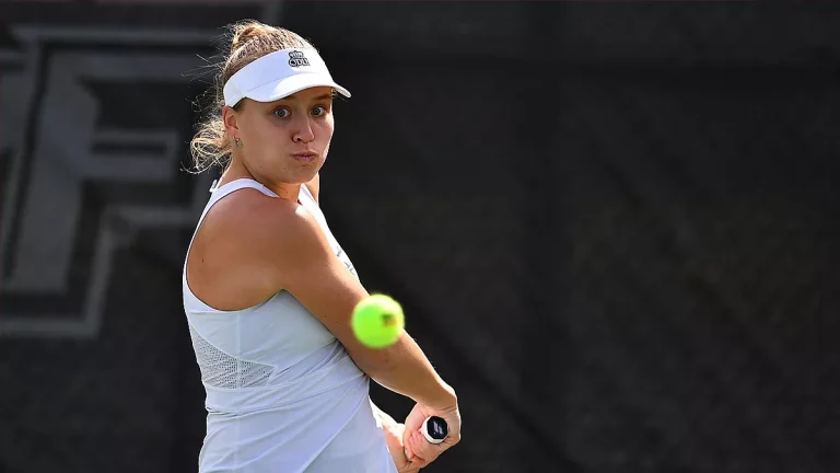 Стародубцева прекратила борьбу на турнире WTA 125 в Маниле