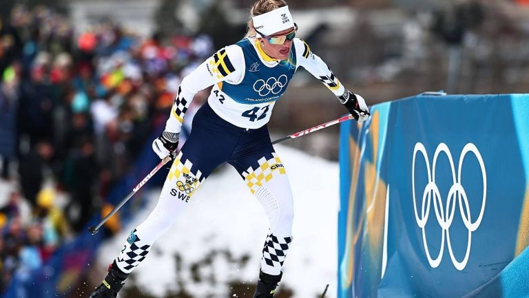Шведская лыжница Карлссон стала двукратной чемпионкой Олимпиады-2026, украинки оказались вне топ-60