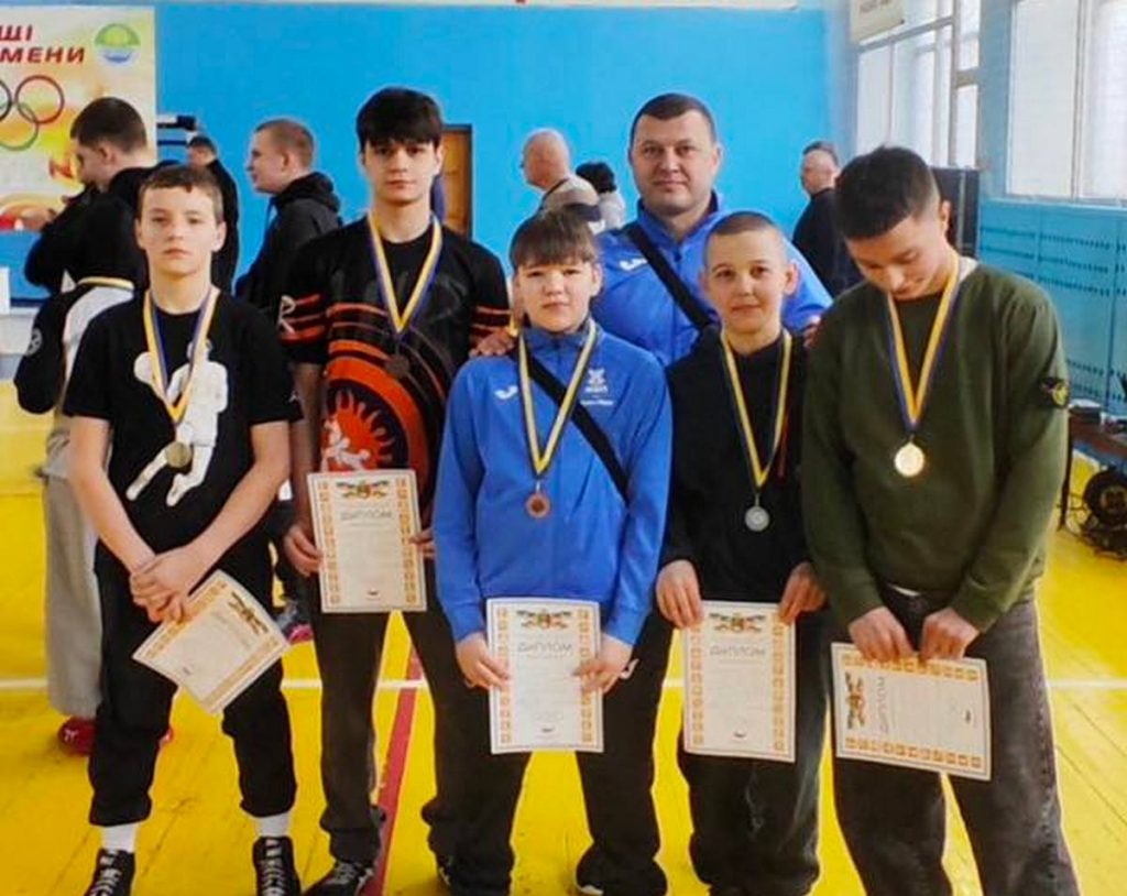 Каменчане стали призерами чемпионата по греко-римской борьбе в Кривом Роге
