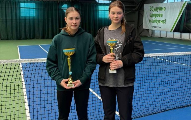 Теннисистки Каменского — призеры турнира FERRUM CUP 2 U16