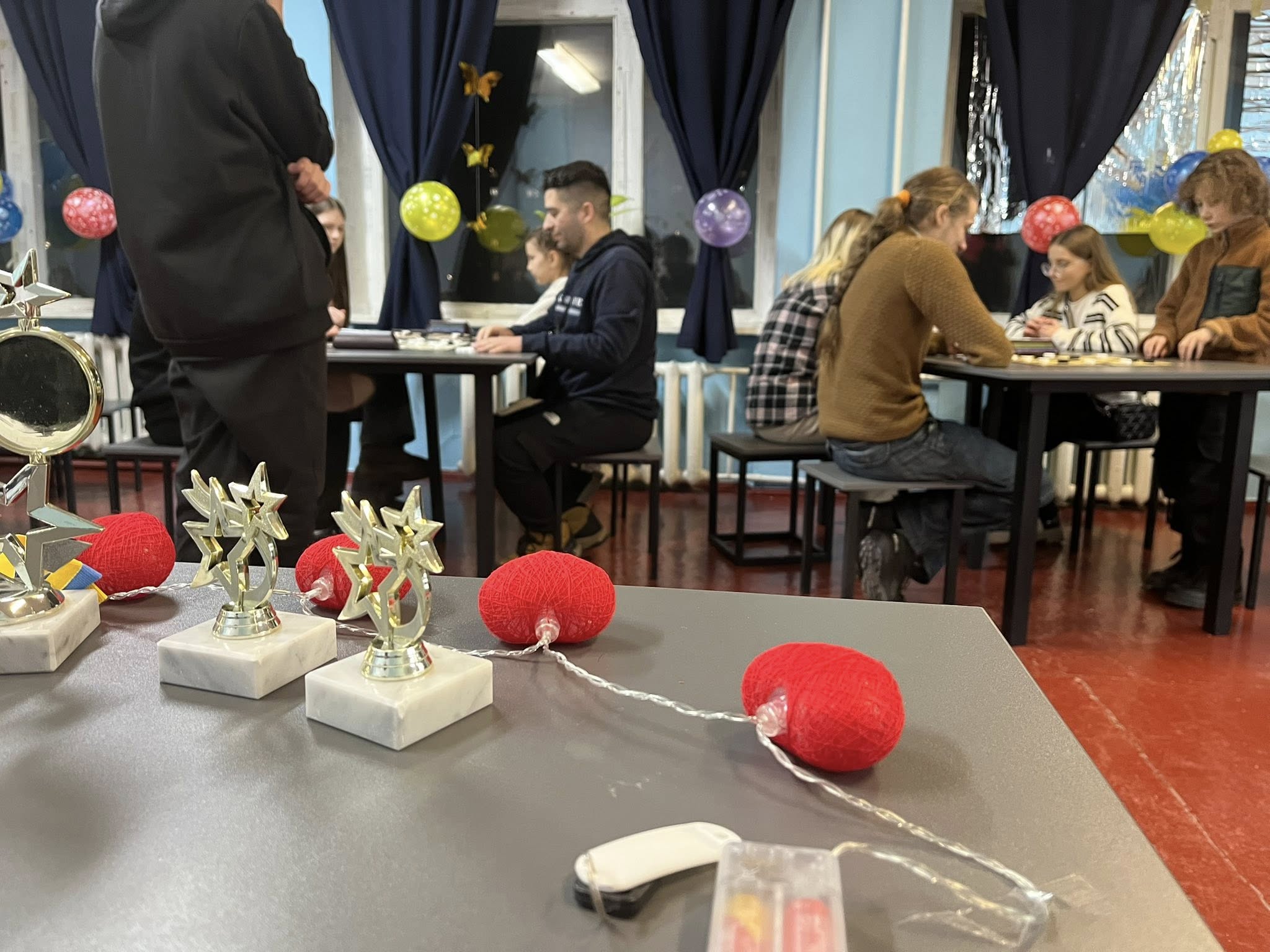 Святковий шашковихй захід до Дня Святого Валентина