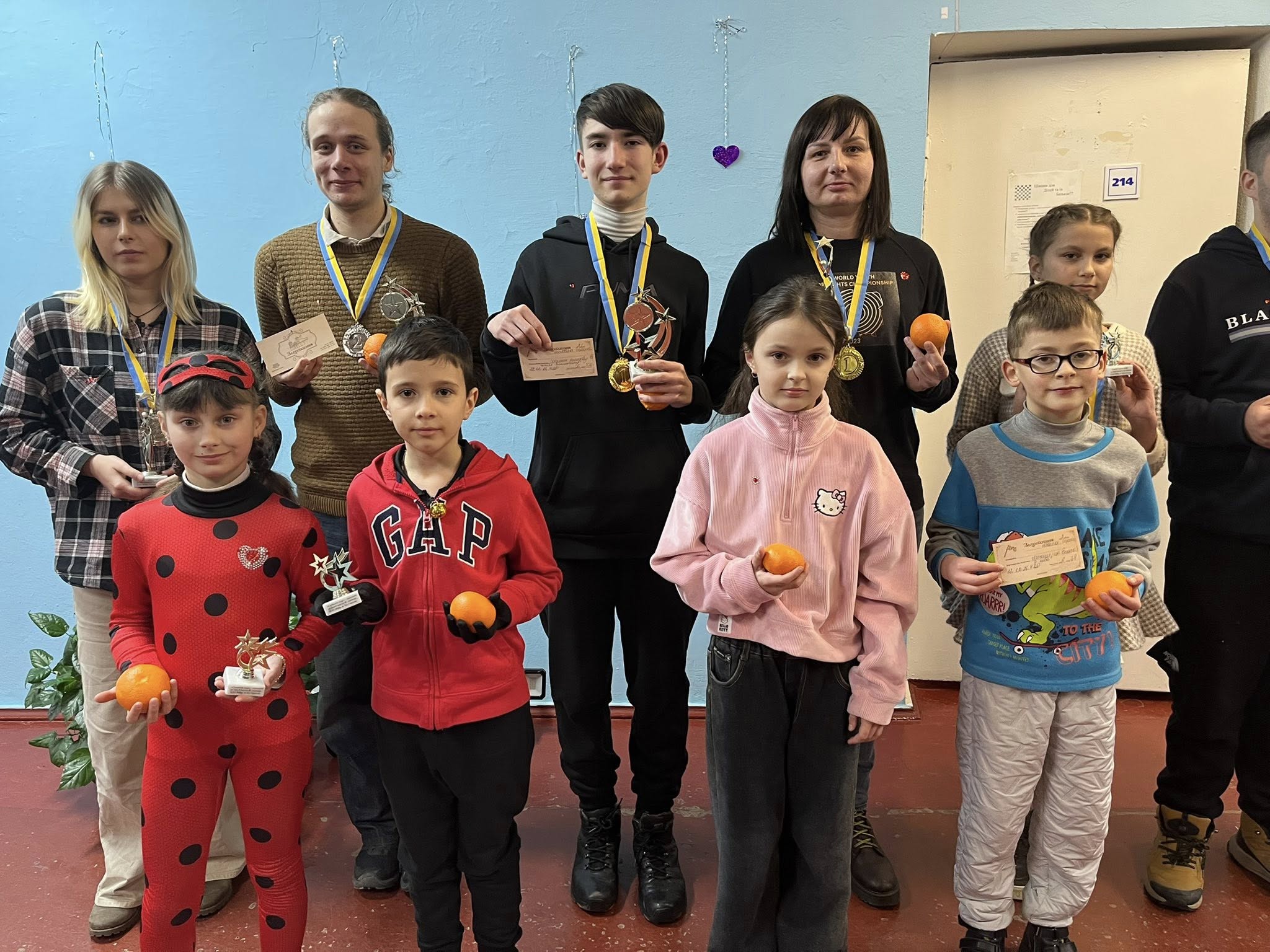 Святковий шашковихй захід до Дня Святого Валентина