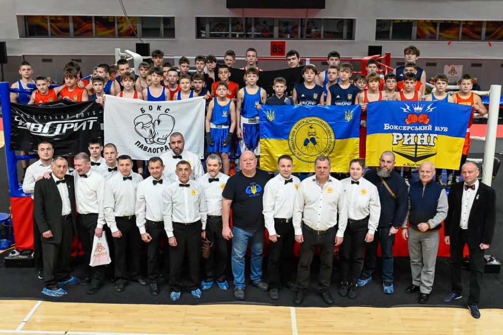 У Кам’янському стартував відкритий турнір з боксу пам’яті Володимира Кургузова та видатних тренерів міста