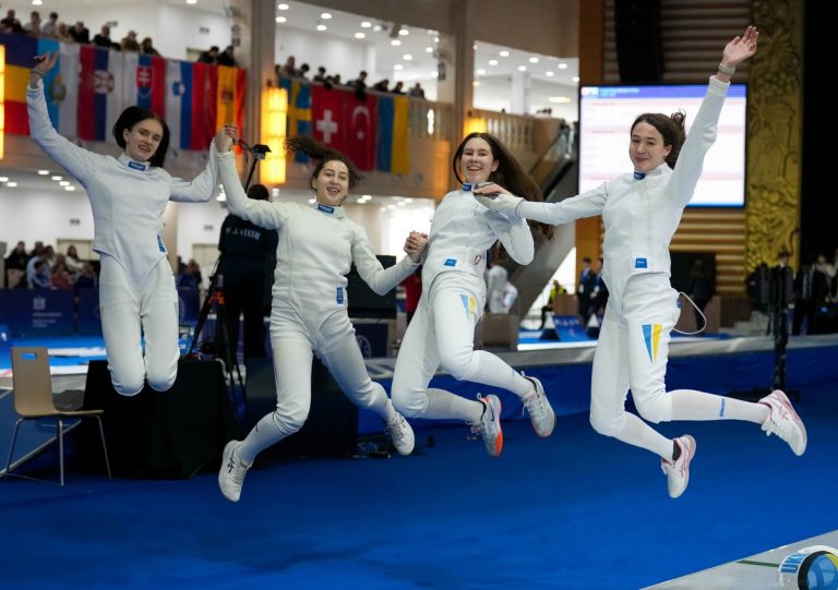 Украинские фехтовальщицы завоевали три награды на чемпионате Европы