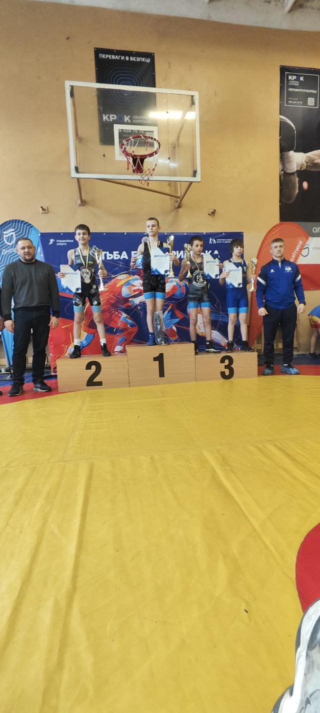 Борці Кам’янського здобули командну "бронзу" на чемпіонаті Дніпра