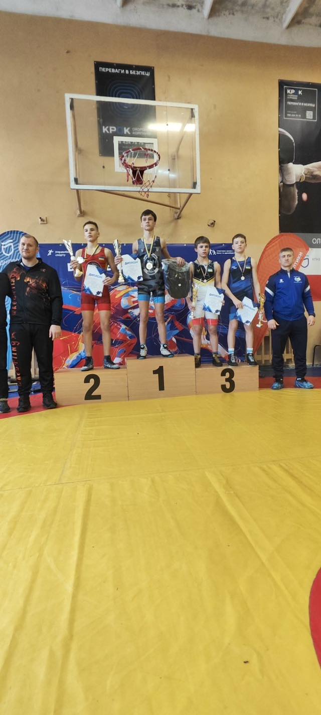 Борці Кам’янського здобули командну "бронзу" на чемпіонаті Дніпра