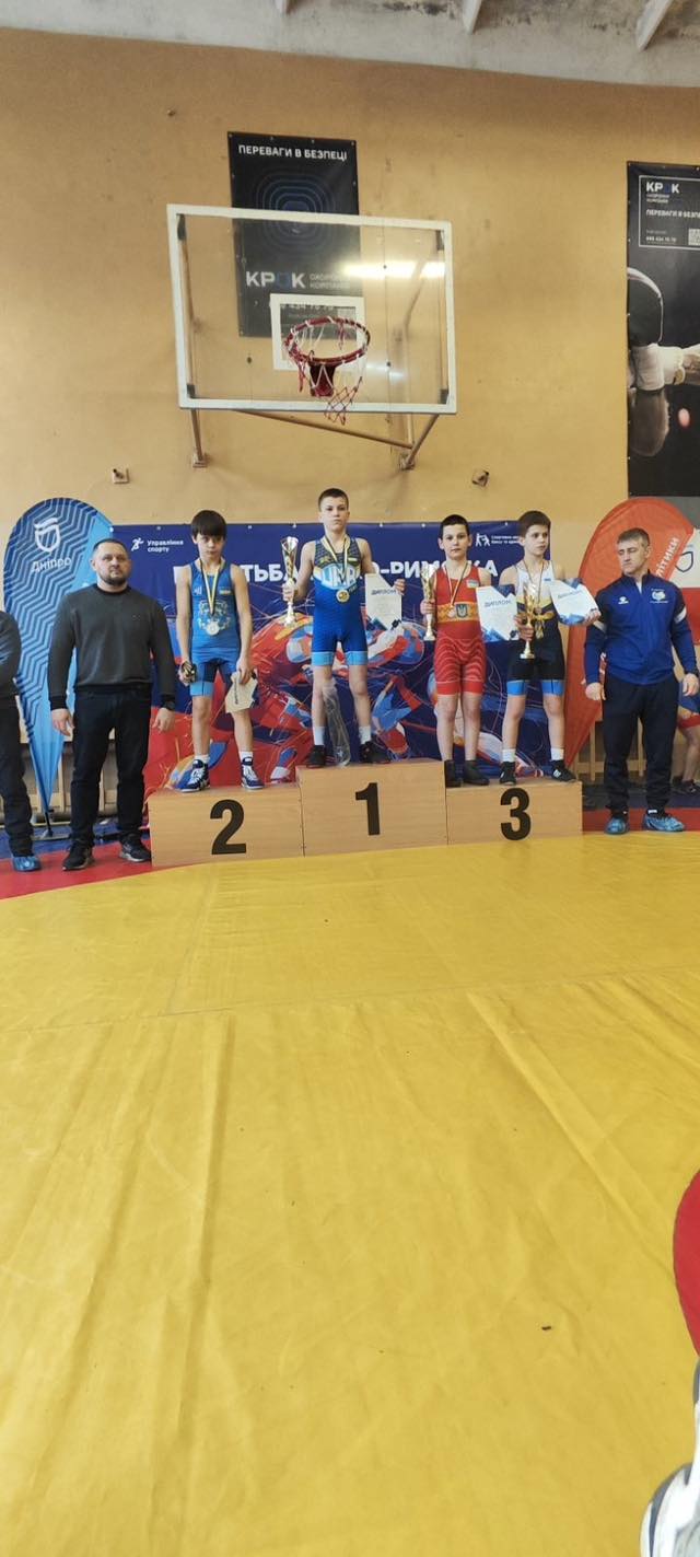 Борці Кам’янського здобули командну "бронзу" на чемпіонаті Дніпра