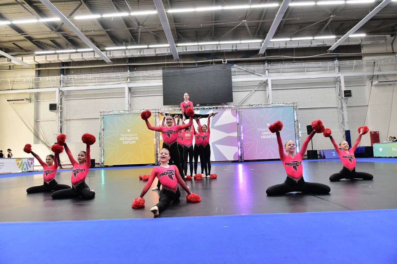 Черлідери Кам’янського здобули 13 медалей на чемпіонаті України