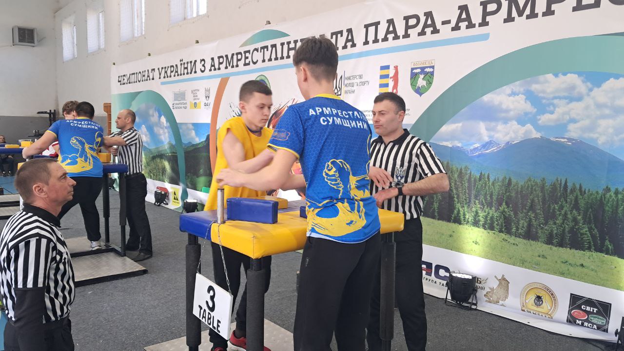 Кам’янчанин Артем Коник став призером чемпіонату України з армрестлінгу