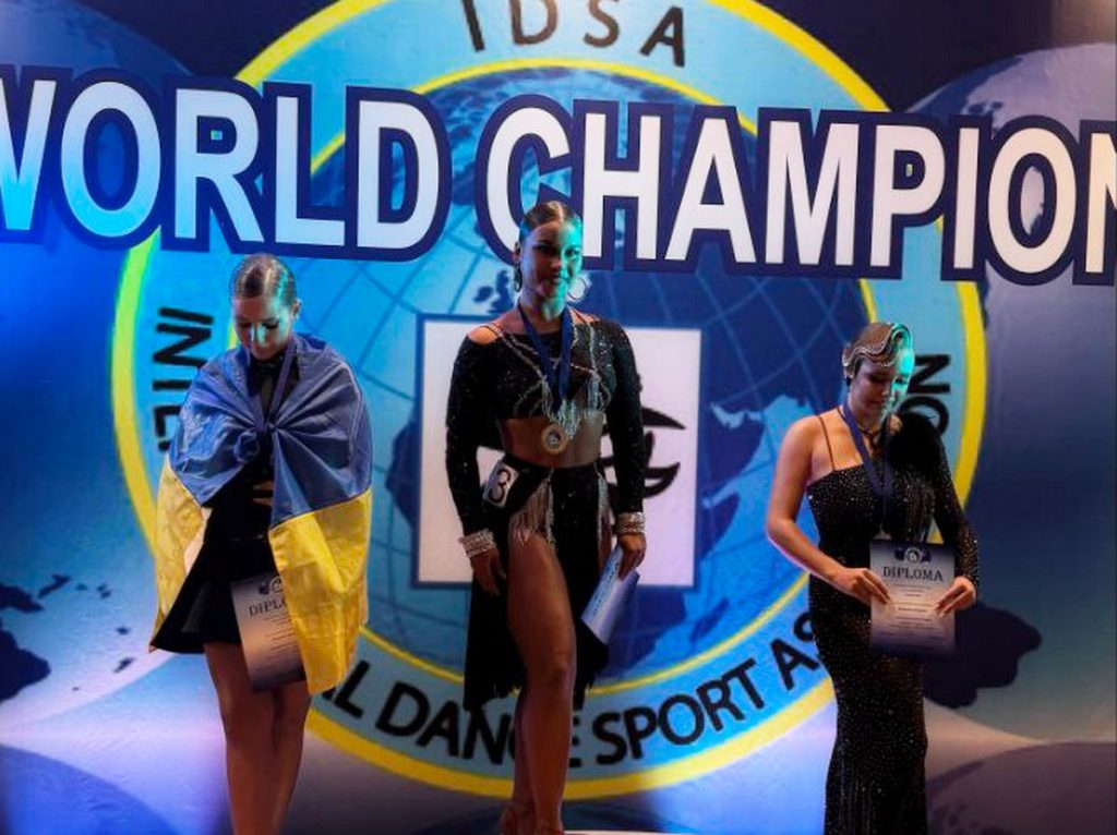 Вихованка кам’янського танцювального клубу “Лілея” стала чемпіонкою світу з бальних танців