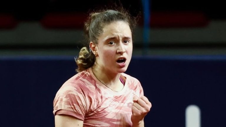 19-летняя украинка Вероника Подрез вышла в свой первый полуфинал турнира WTA 250 в Руане