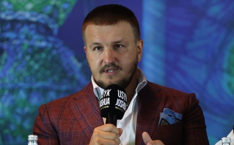 Бывший промоутер Усика назвал фаворита боя Джошуа — Фьюри