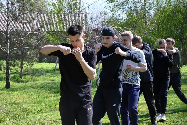 В Каменском состоялась открытая тренировка по боксу в рамках программы «Кам’янчанам – кам’яні м’язи!»