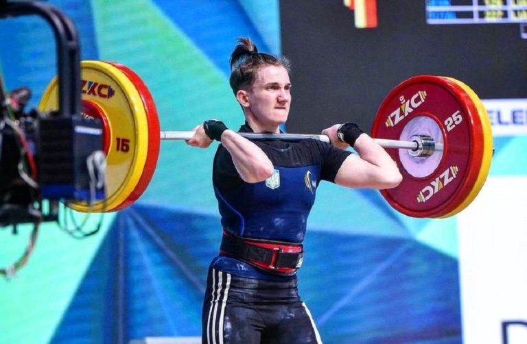 Украинская тяжелоатлетка Камила Конотоп защитила титул абсолютной чемпионки Европы