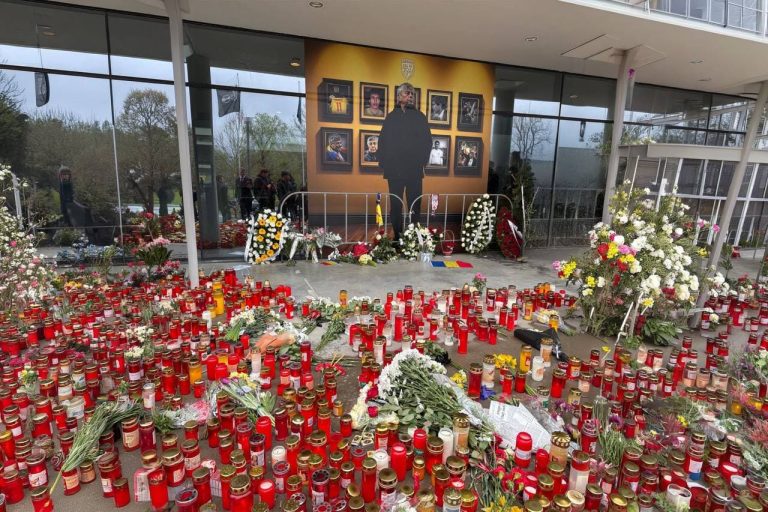 Представники “Динамо” віддали останню шану Мірчі Луческу в Бухаресті