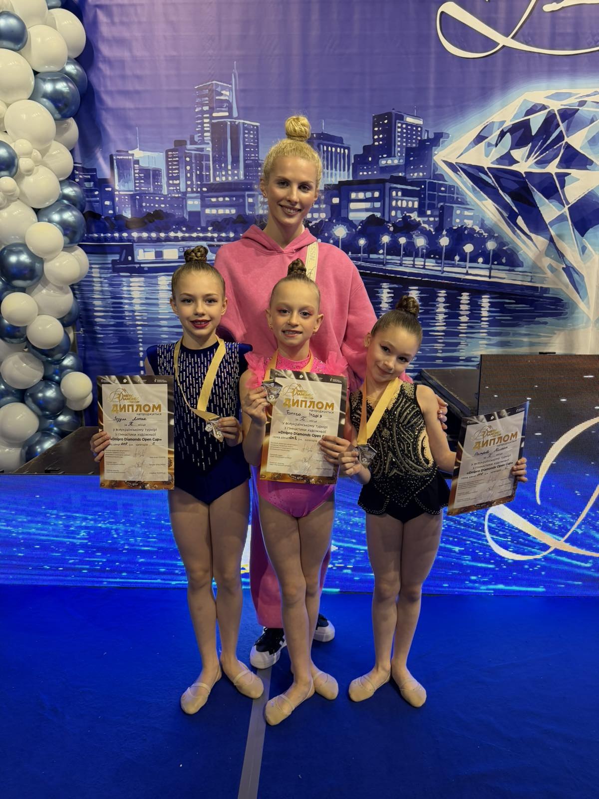 photo 5406885633055200164 w