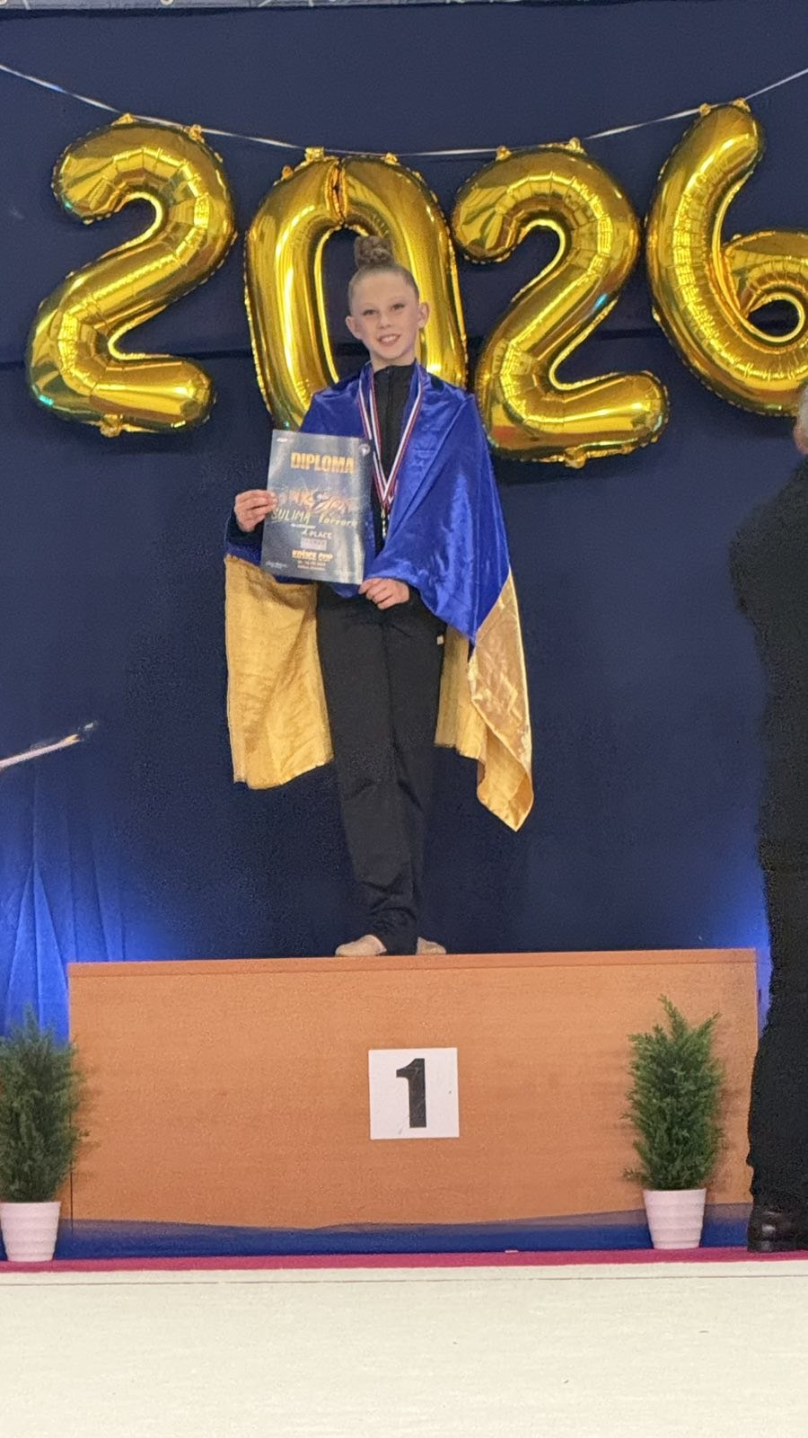 photo 5417918106958500687 w