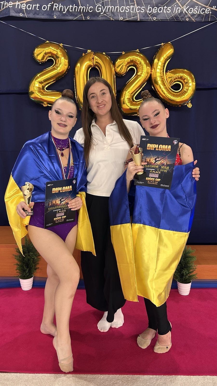 photo 5417918106958500691 w