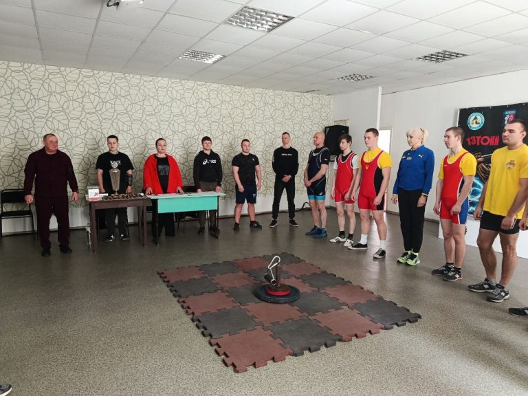 В Каменском прошел чемпионат Украины по армлифтингу