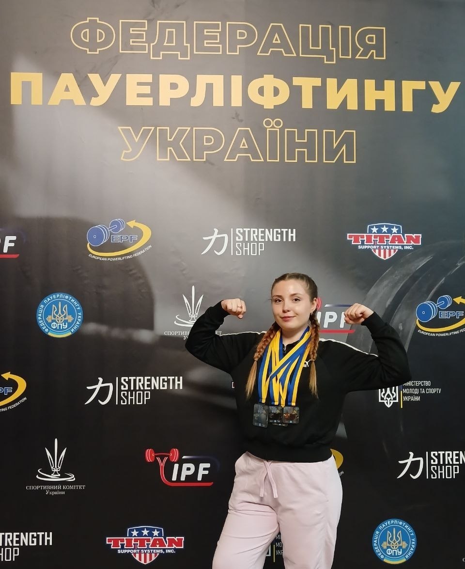 photo 5438144993446008236 y