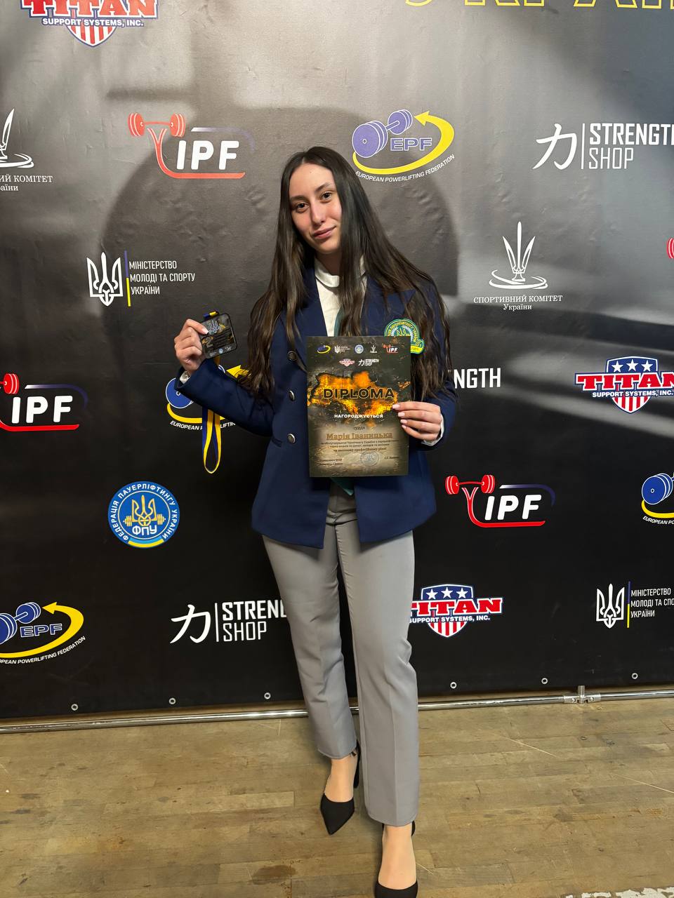 photo 5438144993446008240 y