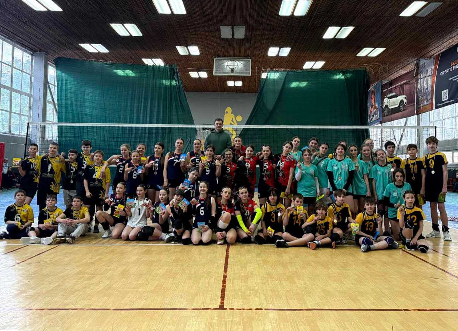 Кам'янські волейболістки стали срібними призерками турніру "Весняний виклик"