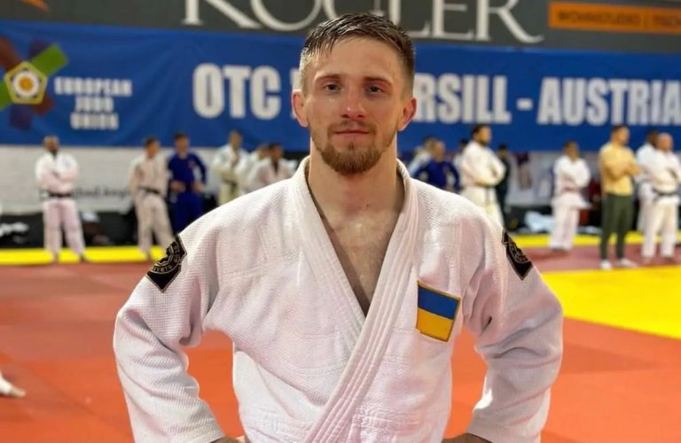 Украинец Артем Лесюк стал серебряным призером на турнире серии Грендслэм по дзюдо
