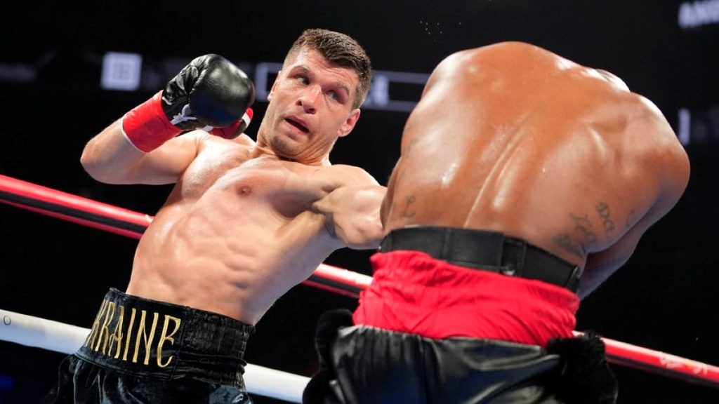Стала відома дата дебютного поєдинку Дерев’янченка у Zuffa Boxing