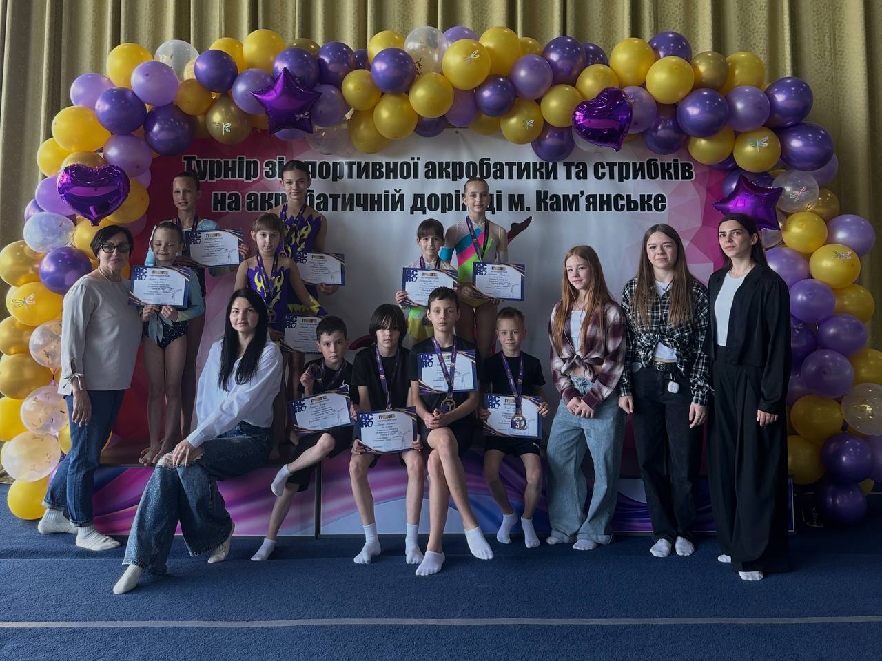 У Кам'янському відбувся чемпіонат ДЮСШ №4 Jump&Flip зі спортивної акробатики