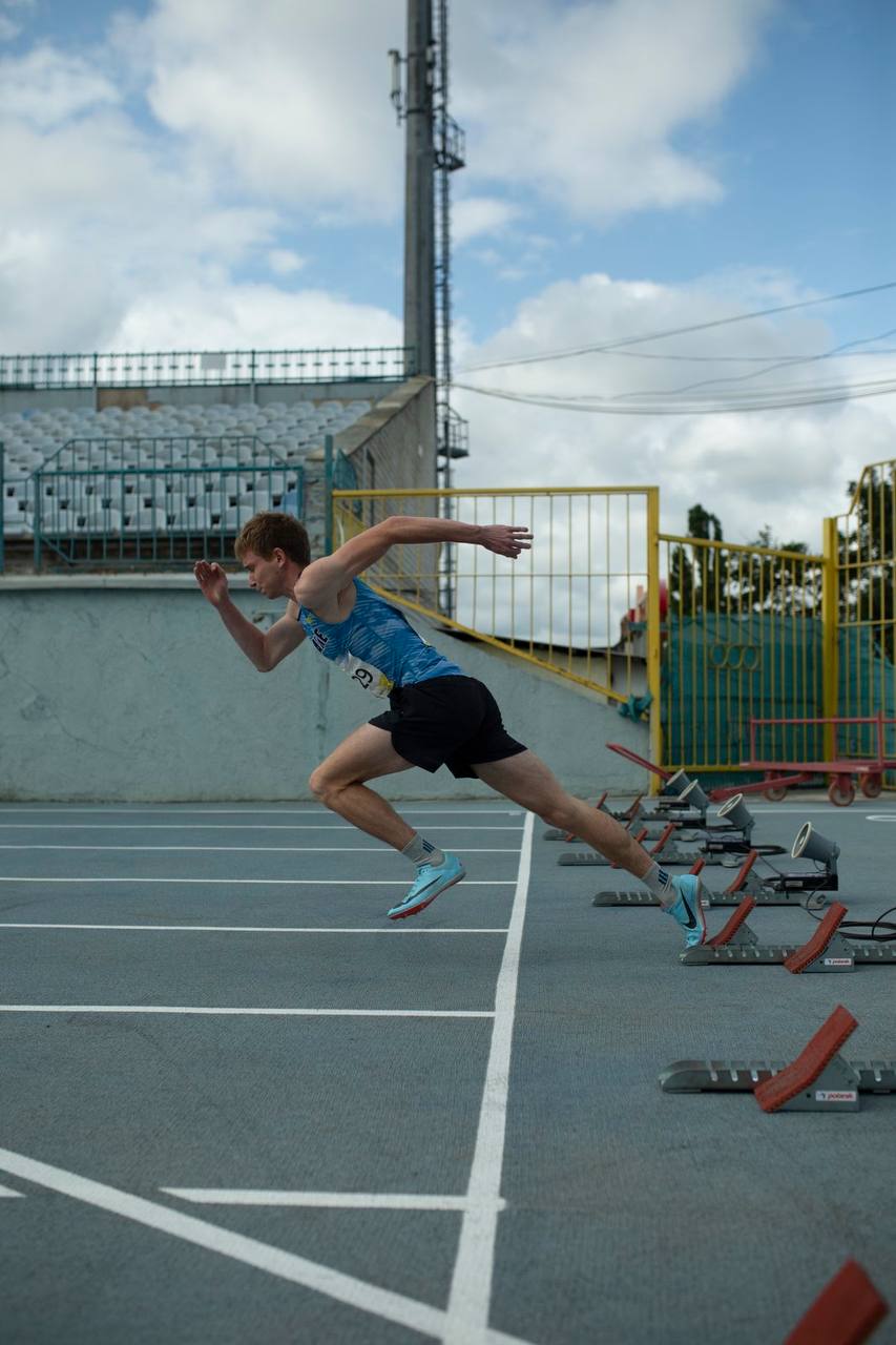 Кам'янчанин Іван Андрюшкевич став срібним призером чемпіонату України з легкої атлетики