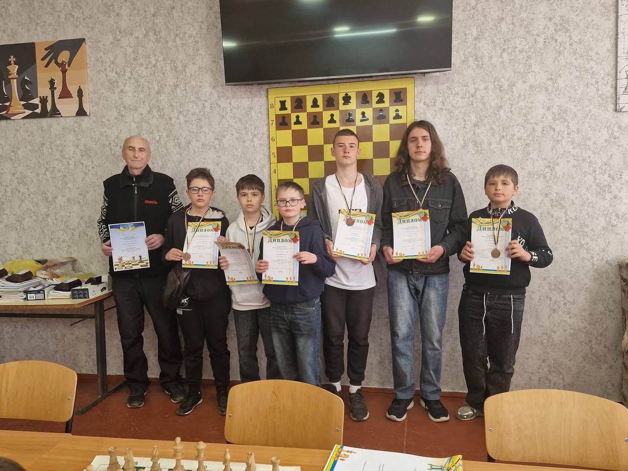 Шахісти Кам’янського впевнено перемогли Верхньодніпровськ у товариському матчі