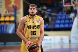 Максим Сандул стал игроком «Харьковских Соколов»