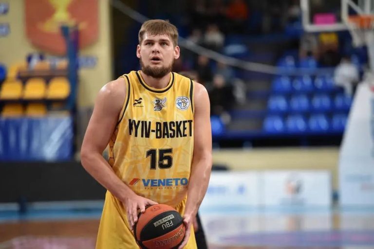 Максим Сандул стал игроком «Харьковских Соколов»