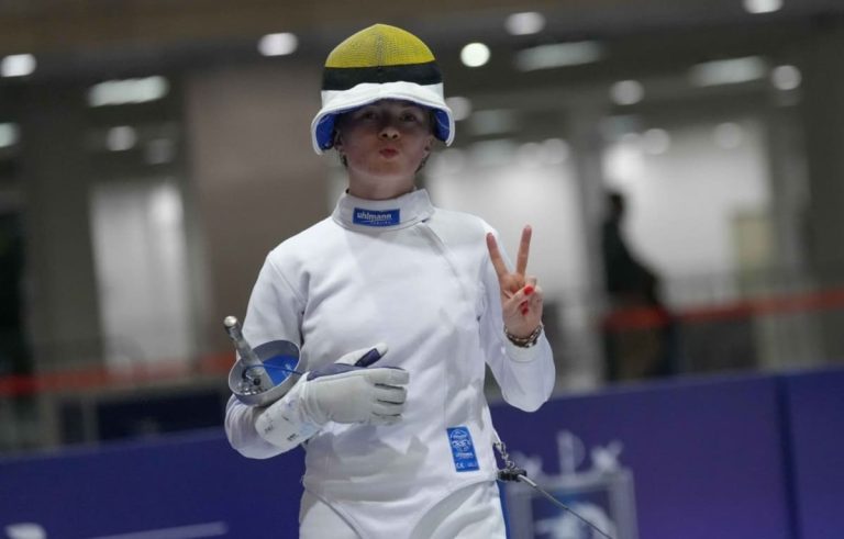 Украинка Алина Комащук завоевала «бронзу» на чемпионате Европы-2026 по фехтованию