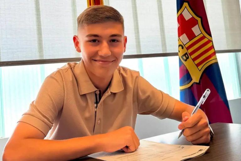 16-річний український півзахисник Артем Рибак підписав контракт із “Барселоною”