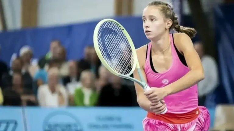Подрез вышла в четвертьфинал турнира WTT в Португалии
