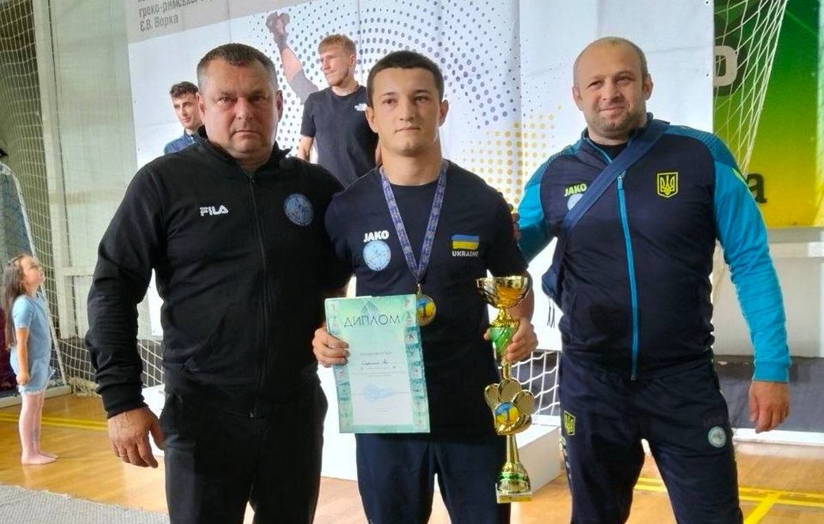 Каменской греко-римлянин стал победителем всеукраинского турнира и завоевал путевку на ЧМ