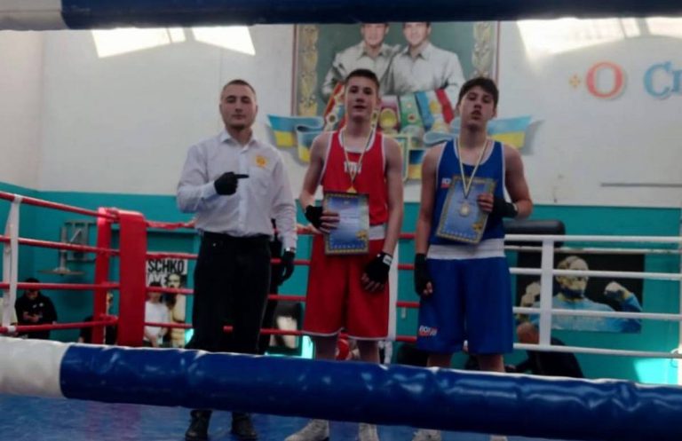 Боксеры Каменского завоевали ряд наград на чемпионате Днепропетровской области